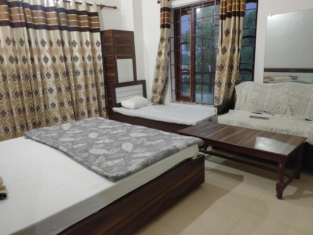 Pathānkot Arjun Guest House מראה חיצוני תמונה