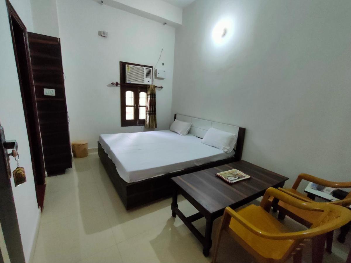 Pathānkot Arjun Guest House מראה חיצוני תמונה